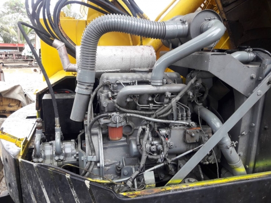 ขายรถขุด Hanix รุ่นSB30 รถขนาดเทียบเท่ากับPC50  เครื่องยนต์Mitsubishi K4M  ปั้มเฟือง คอนโทรลลูกหมาก แขนสไลด์ ติดตั้งลายหัวเจาะและหัวเจาะ มีบุ้งกี๋