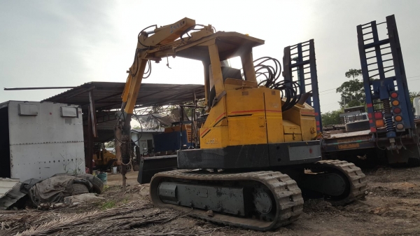 ขายรถขุด Hanix รุ่นSB30 รถขนาดเทียบเท่ากับPC50  เครื่องยนต์Mitsubishi K4M  ปั้มเฟือง คอนโทรลลูกหมาก แขนสไลด์ ติดตั้งลายหัวเจาะและหัวเจาะ มีบุ้งกี๋