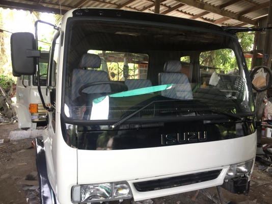 ขาย หัวสิบล้อ   (   ISUZU   เดก้า.  )  อุปกรณ์ครบ มีคันเกียร์. เบรคทิฟฟี่ กันชน. สีใหม่ พร้อมใช้