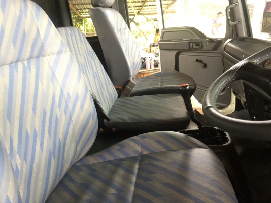 ขาย หัวสิบล้อ   (   ISUZU   เดก้า.  )  อุปกรณ์ครบ มีคันเกียร์. เบรคทิฟฟี่ กันชน. สีใหม่ พร้อมใช้