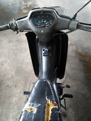 ขายเป็นอะไหล่ เวฟ 100 เก่าๆ ตามในรูป ขายเป็นอะไหล่ เวฟ 100 เก่าๆ ตามในรูป