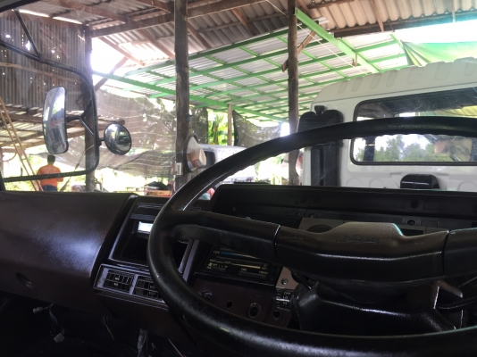 ขาย หัวสิบล้อ HINO F18 สีใหม่ อุปกรณ์ครบ เบาะภายในทำใหม่ ยกใส่ได้เลย