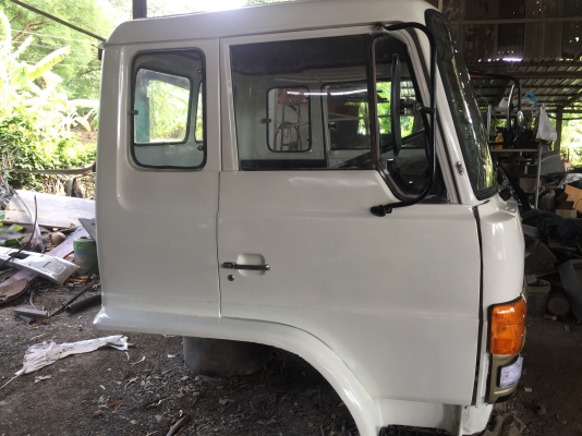 ขาย หัวสิบล้อ HINO F18 สีใหม่ อุปกรณ์ครบ เบาะภายในทำใหม่ ยกใส่ได้เลย