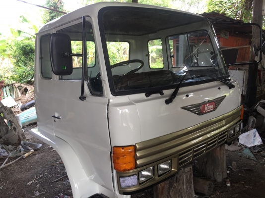 ขาย หัวสิบล้อ HINO F18 สีใหม่ อุปกรณ์ครบ เบาะภายในทำใหม่ ยกใส่ได้เลย