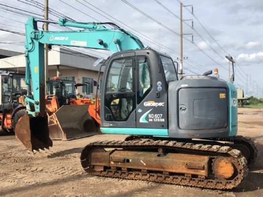 ขายรถขุด KOBELCO SK125SR YV05 ปี 2009 รถนอกนำเข้าเองจากญี่ปุ่น สภาพสวยพร้อมใช้ มีVDOการทำงานครับ ขายรถขุด KOBELCO SK125SR YV05 ปี 2009 รถนอกนำเข้าเองจากญี่ปุ่น สภาพสวยพร้อมใช้ มีVDOการทำงานครับ