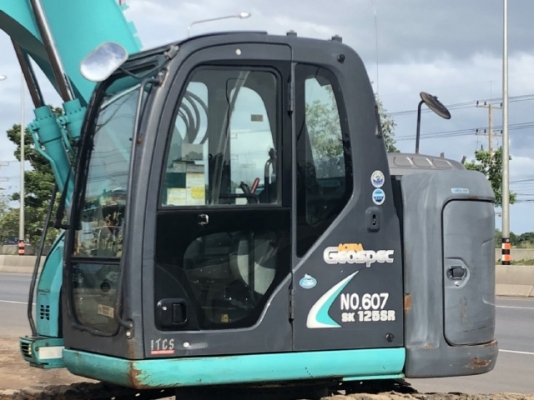 ขายรถขุด KOBELCO SK125SR YV05 ปี 2009 รถนอกนำเข้าเองจากญี่ปุ่น สภาพสวยพร้อมใช้ มีVDOการทำงานครับ ขายรถขุด KOBELCO SK125SR YV05 ปี 2009 รถนอกนำเข้าเองจากญี่ปุ่น สภาพสวยพร้อมใช้ มีVDOการทำงานครับ