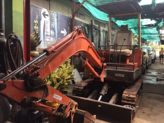 รถแม็คโครเล็กคูโบต้าpc25เครืองดีแท็คดีเอวดีพร้อมใช้งาน.