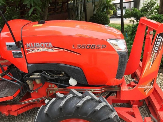 L3608SPพร้อมใบมีดและผาน รถสวยๆสภาพเดิมๆ ระบบขับเคลื่อนดี ระบบเครื่อง/ไฮดรอลิกใช้งานปกติ100\%  ยางใหม่4เส้นสวยๆพร้อมลุย
