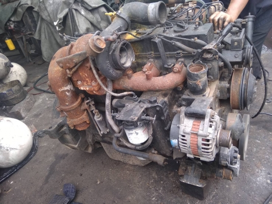 ขายเครื่อง cummins 6CT 300 แรง - 061-782-8785