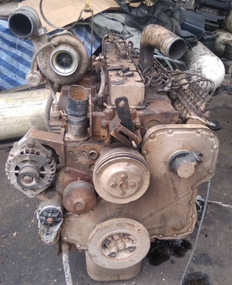ขายเครื่อง cummins 6CT 300 แรง - 061-782-8785