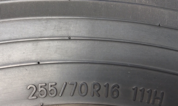 ยาง 255-70-16 TOYO ปลายปี 14 ดอกหนาปึกทุกเส้น ยาง 255-70-16 TOYO ปลายปี 14 ดอกหนาปึกทุกเส้น