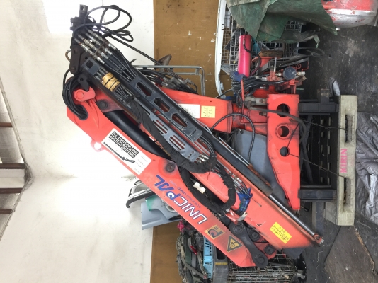 เครน Unic 3 ตัน