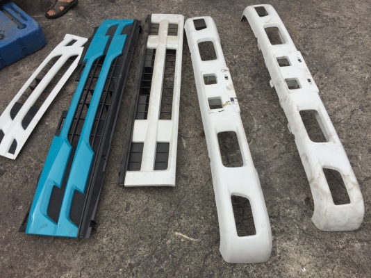 อะไหล่กะจังหน้าและกันชน 10 ชิ้น