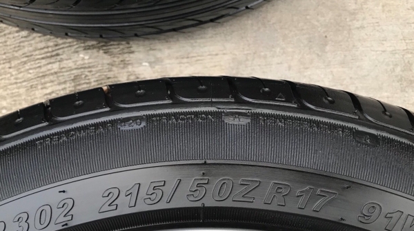 ยาง 215-50-17 Deestone ปี 17 ดอกเต็มๆ ยาง 215-50-17 Deestone ปี 17 ดอกเต็มๆ