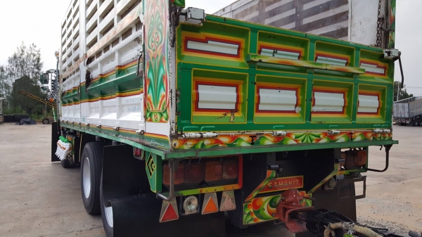 ขายรถพ่วงไม่ดั้ม 380 แรง อู่สหะกิจ ใส่ของได้32ตัน สวยสดพร้อมใช้งาน ขายรถพ่วงไม่ดั้ม 380 แรง อู่สหะกิจ ใส่ของได้32ตัน สวยสดพร้อมใช้งาน