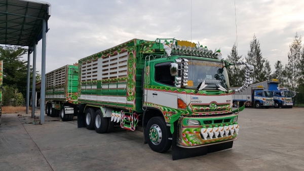 ขายรถพ่วงไม่ดั้ม 380 แรง อู่สหะกิจ ใส่ของได้32ตัน สวยสดพร้อมใช้งาน ขายรถพ่วงไม่ดั้ม 380 แรง อู่สหะกิจ ใส่ของได้32ตัน สวยสดพร้อมใช้งาน