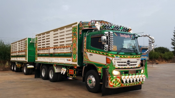 ขายรถพ่วงไม่ดั้ม 380 แรง อู่สหะกิจ ใส่ของได้32ตัน สวยสดพร้อมใช้งาน ขายรถพ่วงไม่ดั้ม 380 แรง อู่สหะกิจ ใส่ของได้32ตัน สวยสดพร้อมใช้งาน