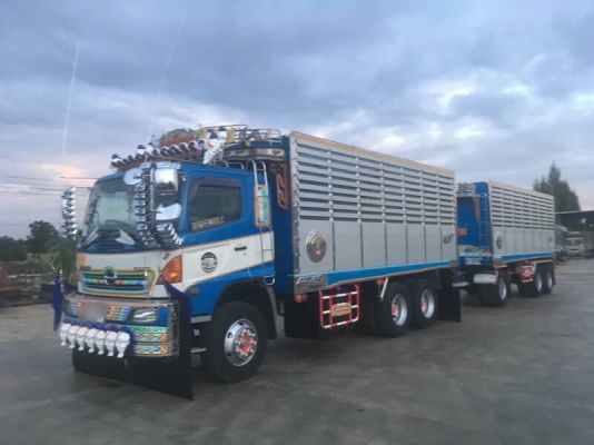 ขายรถพ่วงไม่ดั้ม 380 แรง อู่สหะกิจ ใส่ของได้32ตัน สวยสดพร้อมใช้งาน ขายรถพ่วงไม่ดั้ม 380 แรง อู่สหะกิจ ใส่ของได้32ตัน สวยสดพร้อมใช้งาน