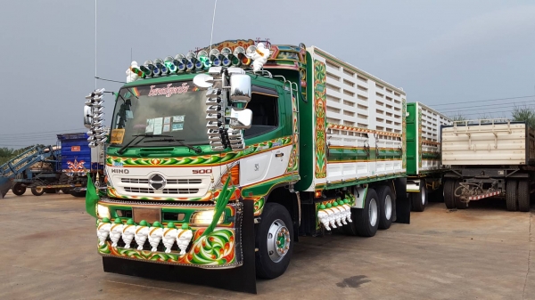 ขายรถพ่วงไม่ดั้ม 380 แรง อู่สหะกิจ ใส่ของได้32ตัน สวยสดพร้อมใช้งาน ขายรถพ่วงไม่ดั้ม 380 แรง อู่สหะกิจ ใส่ของได้32ตัน สวยสดพร้อมใช้งาน