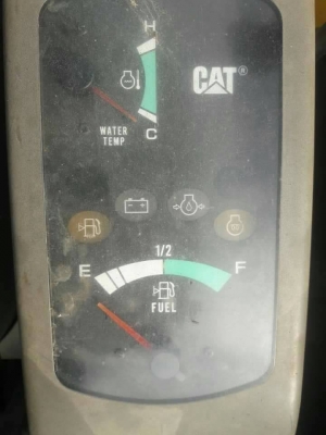 ขายจ้า...CATERPILLAR 305CCR  เก่านอกแท้..สภาพสวย...เดิมๆๆ..เครื่องปั๊มดี...พร้อมใช้.. โทร  089-3818694  จ๊อย..