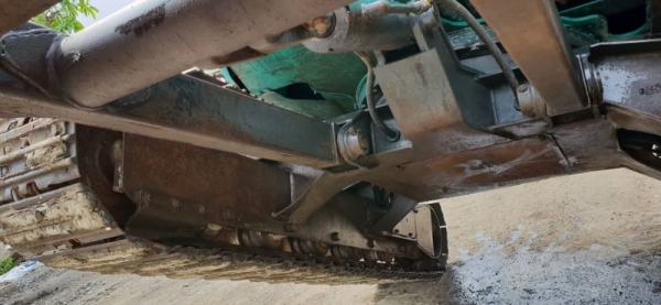 ขายด่วนรถเเบคโฮ ซูมิโตโมSH40JXรถนอกเพื่งนำเข้ามาใหม่สวยเดิมๆเคื่องดีปั่มแรงคอลโทลน้ำมันปั้มนิ้ว บูมอามร์สวยเร็วแรงไม่โหลด เครื่องอีซูซู4สูบระบบเต่ากะต่ายครบรถยังไม่เคยใช้งานในไทยเลย