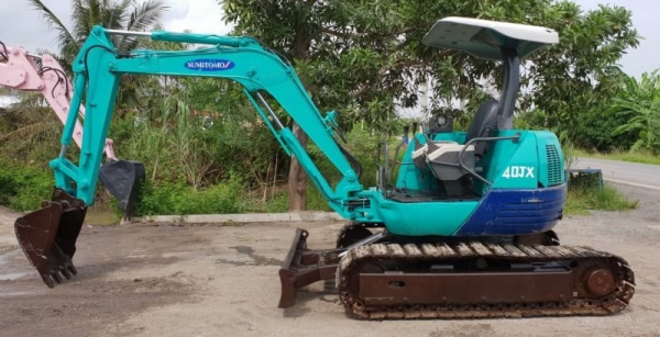 ขายด่วนรถเเบคโฮ ซูมิโตโมSH40JXรถนอกเพื่งนำเข้ามาใหม่สวยเดิมๆเคื่องดีปั่มแรงคอลโทลน้ำมันปั้มนิ้ว บูมอามร์สวยเร็วแรงไม่โหลด เครื่องอีซูซู4สูบระบบเต่ากะต่ายครบรถยังไม่เคยใช้งานในไทยเลย