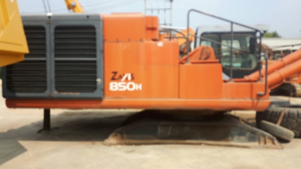 ขายแทรคเตอร์ ZX850H เก่านอกญี่ปุ่นถ้าตกลงซื้อมัดจำแล้วจะประกอบให้เสร็จภายในหนึ่งเดือนอินวอยราคา 8,000,000
