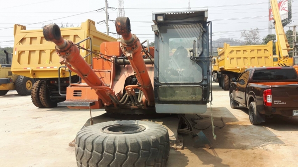 ขายแทรคเตอร์ ZX850H เก่านอกญี่ปุ่นถ้าตกลงซื้อมัดจำแล้วจะประกอบให้เสร็จภายในหนึ่งเดือนอินวอยราคา 8,000,000