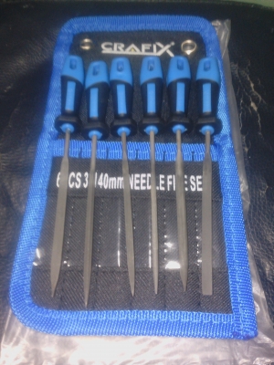 ขาย1.ชุดตะไบเล็กเซ็ต 2.ไฟฉาย LED พกพา3.ชุดอุปกรณ์ทำเกลียวเซ็ต 40 ชิ้น(สินค้าใหม่)