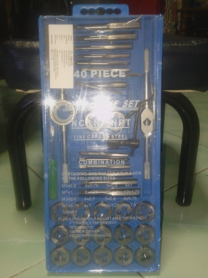 ขาย1.ชุดตะไบเล็กเซ็ต 2.ไฟฉาย LED พกพา3.ชุดอุปกรณ์ทำเกลียวเซ็ต 40 ชิ้น(สินค้าใหม่)