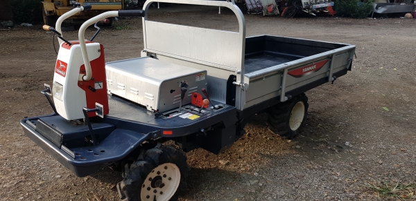 นั่งขับ 4 x 4 พร้อมใช้งาน