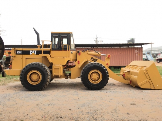 ...      ขาย รถตัก 950 E  ต่อแขนแล้ว