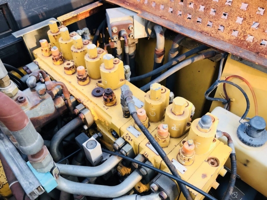 ขาย แม็กโคล้อยาง CAT