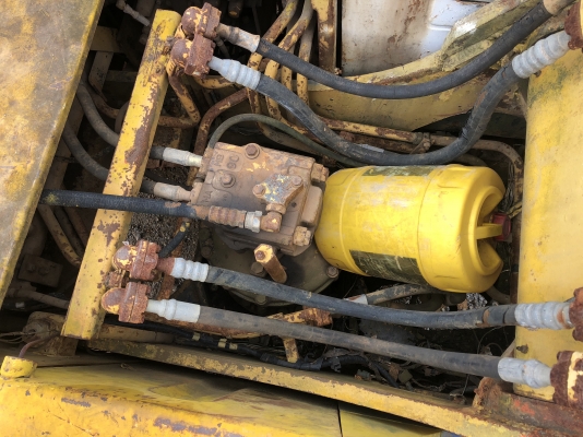 ขายแมคโคKOMATSU 200-3 สภาพพร้อมใช้