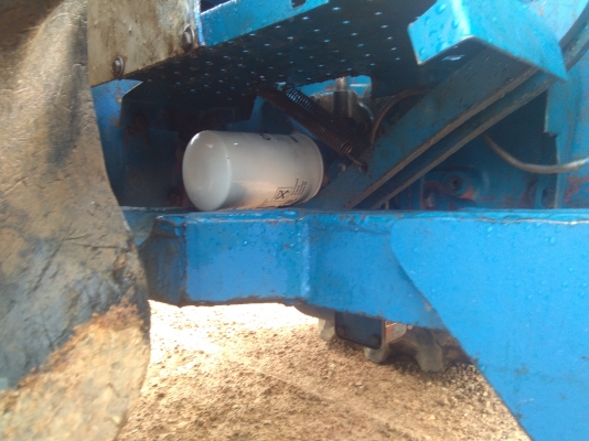 ขาย4X4FORD7610อยู่บ้านไร่อุทัยธานีขาย475000เครื่อง98แรงเช็คใหม่หมดพร้อมใช้เลย อุปกร์หาง3หาง7หลีหน้าดันหลีรถเอกสารพร้อมโอนทะเบียนต่อให้แล้วครับสนใจโทร081-0118032ต้นบ้านไร่พร้อมบริการมีรถส่งครับ