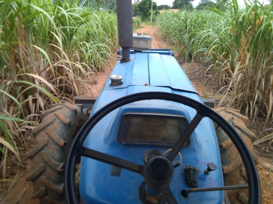 ขาย4X4FORD7610อยู่บ้านไร่อุทัยธานีขาย475000เครื่อง98แรงเช็คใหม่หมดพร้อมใช้เลย อุปกร์หาง3หาง7หลีหน้าดันหลีรถเอกสารพร้อมโอนทะเบียนต่อให้แล้วครับสนใจโทร081-0118032ต้นบ้านไร่พร้อมบริการมีรถส่งครับ