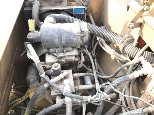 ขายรถบด2.5ตันBOMAGรุ่นBW115ACรถนอกนำเข้าไม่เคยใช้งานในไทย หน้าเหล็กหลังยาง ขับ2เพลาเอวอ่อน  เครื่องคูโบต้า3สูบสภาพดีพร้อมใช้งาน มีให้เลือกหลายคันหลายขนาดLine:Jiraroj2909