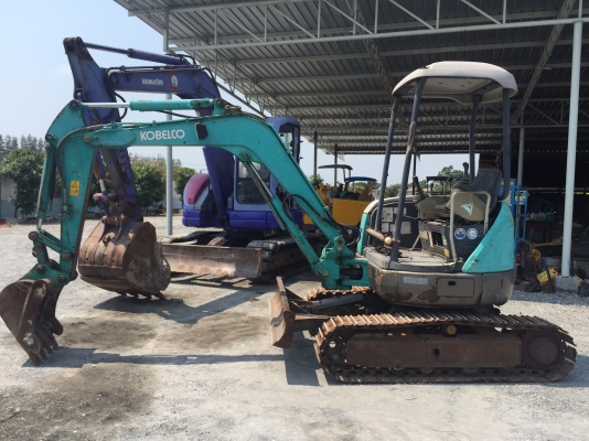 ขายรถแบคโฮKobelcoรุ่นSK30SR-2นำเข้าญี่ปุ่นไม่เคยใช้งานในไทยเอกสารพร้อม แทร็กเหล็กมีลายกระแทก ปั้มนิ้วทำงานไวสภาพดีพร้อมใช้งาน 081-8302909 จิรโรจน์ Line  :  jiraroj2909