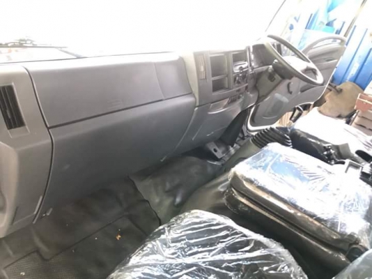 หัวรถยี่ห้อ ISUZU รุ่น 240/300