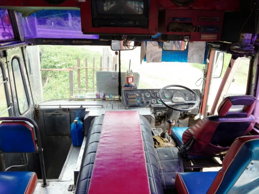 ขายรถบัส LEYLAND เครื่อง NISSAN