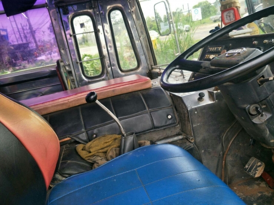 ขายรถบัส LEYLAND เครื่อง NISSAN