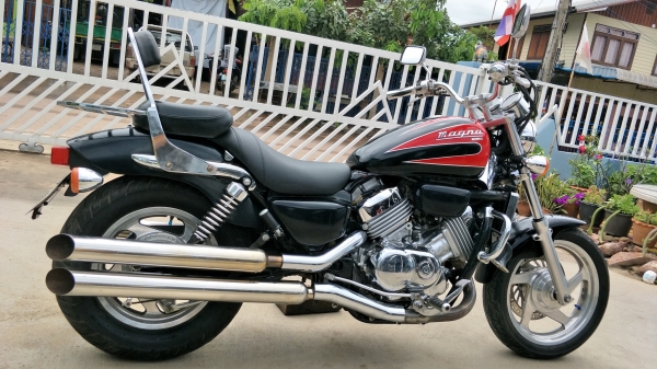 ขายครับ Honda Magna750V45 ทะเบียนแท้ พร้อมโอน (VF750C)