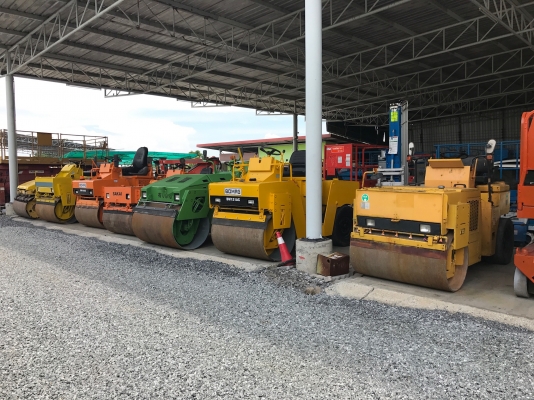 ขายรถบดเดินตาม Bomag มือสองญี่ปุ่น บดอัดสั่นสเทือนได้ เครื่องดีเซล สภาพดีพร้อมใช้งานมีให้เลือกหลายคันหลายขนาด Line: Jiraroj2909