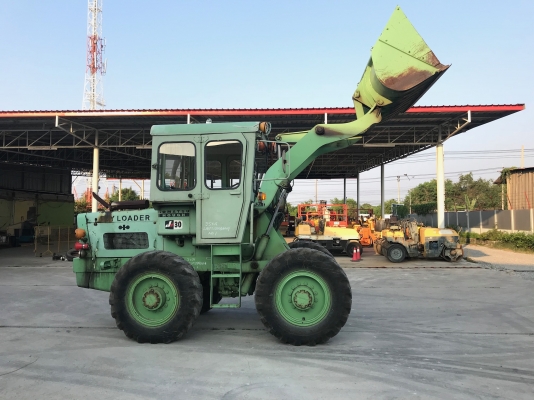 ขายรถตักKOMATSUรุ่นJH30Bรถนอกนำเข้าไม่เคยใช้งานในไทย สภาพดี เครื่องดีเซล4สูบขาย420000บาท081-8302909  จิรโรจน์ Line : jiraroj2909