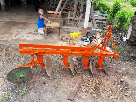 ขายผาน4 ใบ16 ยาว 75 นิ้ว ใส่รถไถถึง 40แรง ราคา 8,500 สนใจสอบถามได้ครับ 0819717099 ผอ.ภัทรพงษ์ ขายผาน4 ใบ16 ยาว 75 นิ้ว ใส่รถไถถึง 40แรง ราคา 8,500 สนใจสอบถามได้ครับ 0819717099 ผอ.ภัทรพงษ์