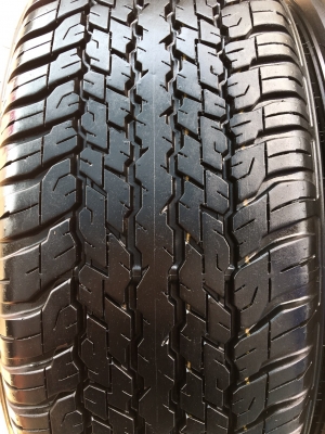 ยางป้ายแดง 265-65-17 Dunlop สภาพสวยๆ ดอกเต็ม มีตุ่มทุกเส้น