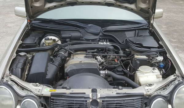 BENZ E230 elegance ปี96 เดิมสวย BENZ E230 elegance ปี96 เดิมสวย
