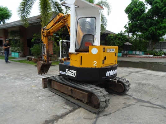 รถขุดเล็ก Hanix S.B20