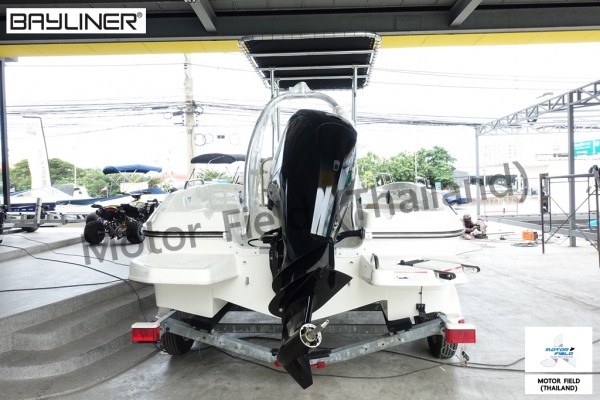 เรือตกปลาใหม่ รุ่น 2018 Bayliner F18 โดดเด่นด้วยเอกลักษณ์ใหม่ มีพื้นที่กว้างขวางที่จะทำให้การตกปลาสะ เรือตกปลาใหม่ รุ่น 2018 Bayliner F18 โดดเด่นด้วยเอกลักษณ์ใหม่ มีพื้นที่กว้างขวางที่จะทำให้การตกปลาสะ