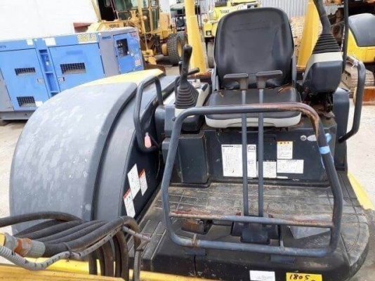 รถขุด KOMATSU : PC40MR-2 นำเข้าตรงจากญี่ปุ่นครับ